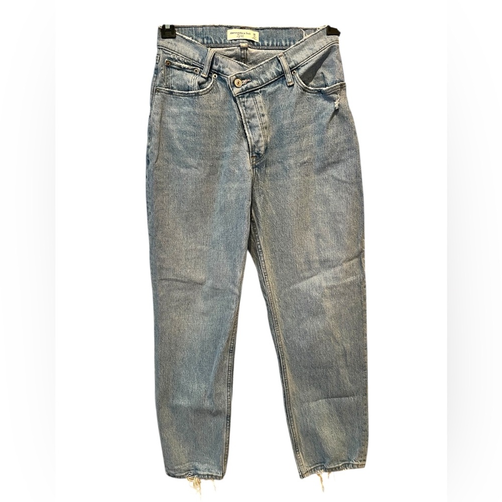 Abercrombie & Fitch Women’s The Dad High Rise Curve Love Jeans